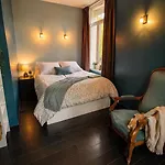 Elegant Centre - Calme & Lumineux - Parking Facile - A Pied דירה *